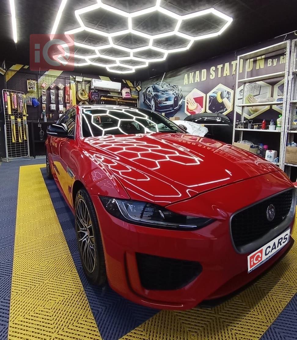 جاكوار XE